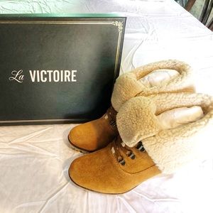 La Victoire Suede Fur Boots